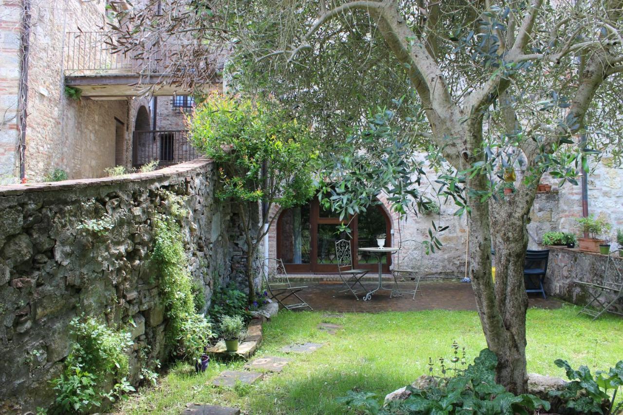 Guest House Il Giardino Colle Val D'Elsa Esterno foto